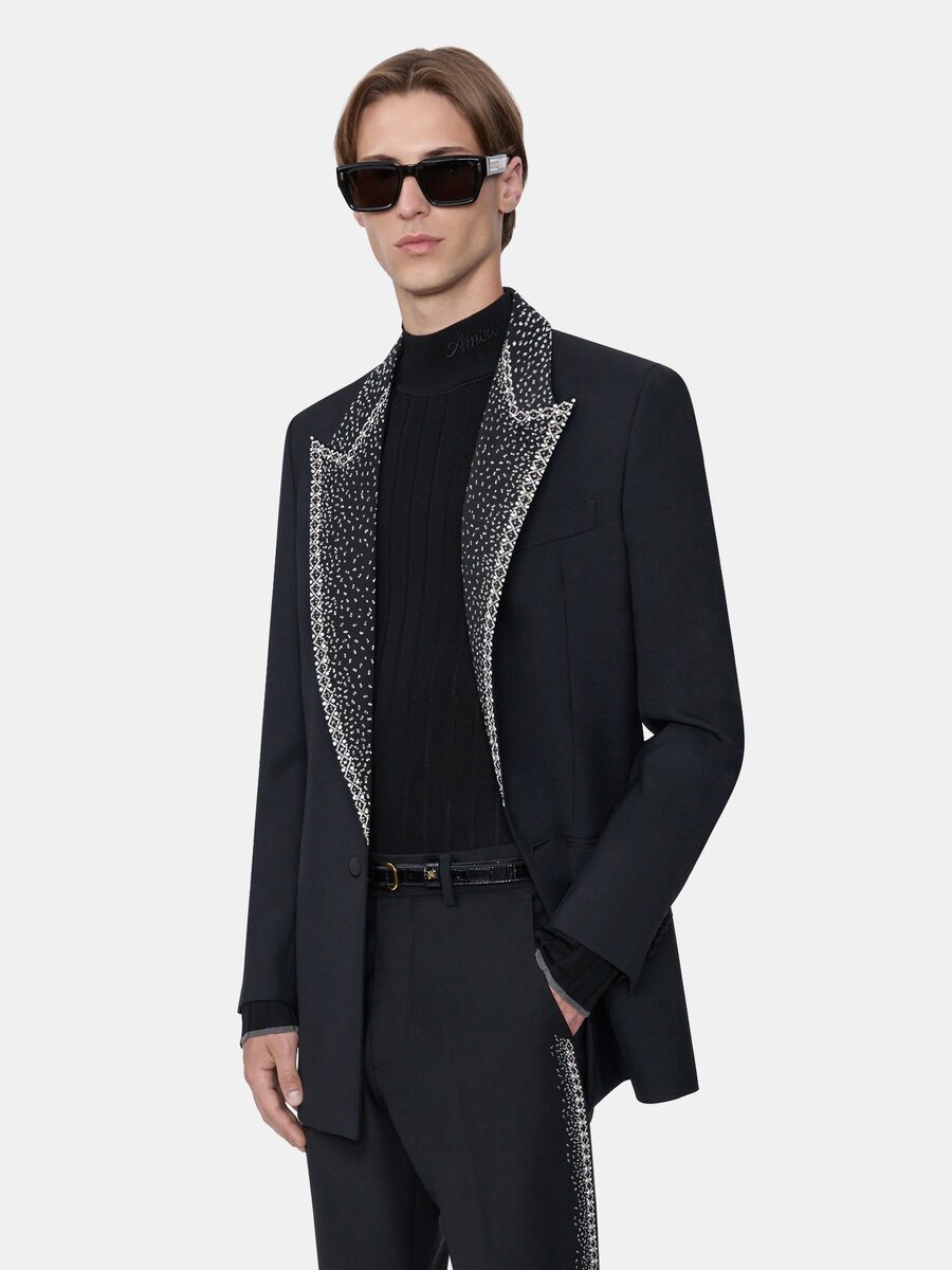 SÜSLÜ YAKALI TEK SIRALI BLAZER